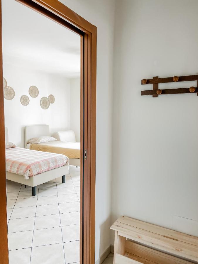Agriturismo Familiare I Giardini Del Lago 瓦雷泽 外观 照片